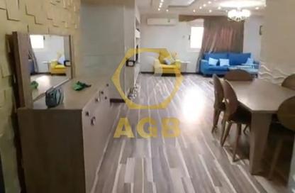 شقة - 2 غرف نوم - 2 حمامات للبيع في شارع شهاب - المهندسين - الجيزة