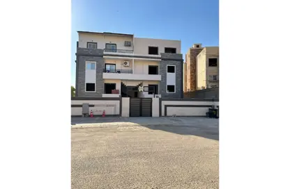 شقة - 3 غرف نوم - 3 حمامات للبيع في شارع المشير أبو غزالة - جولف سيتي - مدينة العبور - القليوبية