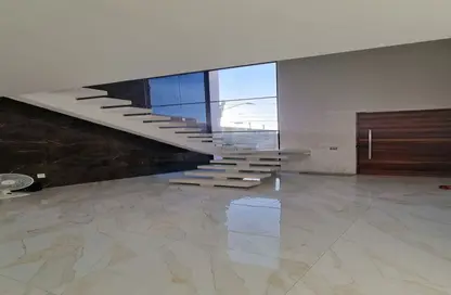 Villa - 5 Bedrooms - 4 Bathrooms for sale in Village West - Sheikh Zayed Compounds - Sheikh Zayed City - Giza