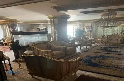 Apartment - 4 Bedrooms - 3 Bathrooms for sale in Mostafa Al Nahas St. - 6th Zone - Nasr City - Cairo