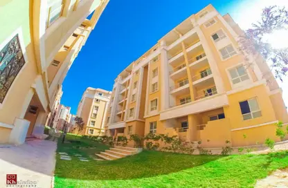 Apartment - 2 Bedrooms - 1 Bathroom for sale in Degla Palms - Al Wahat Road - 6 October City - Giza