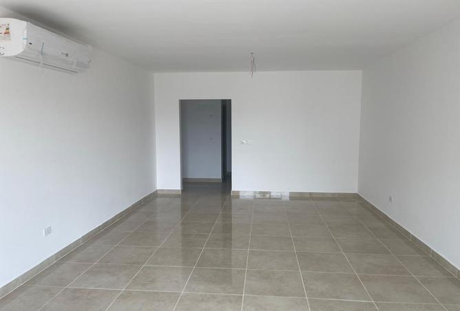 8106902 - Property Image 2