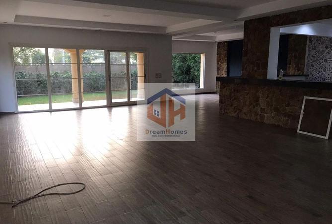 8023911 - Property Image 2