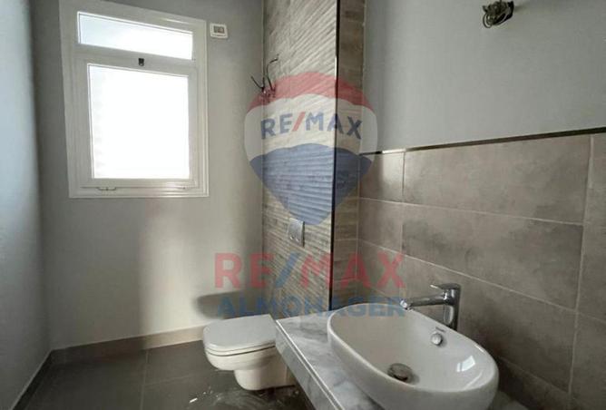 8230535 - Property Image 3