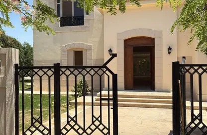 Villa - 5 Bedrooms - 5 Bathrooms for sale in Gardenia Park - Al Motamayez District - 6 October City - Giza