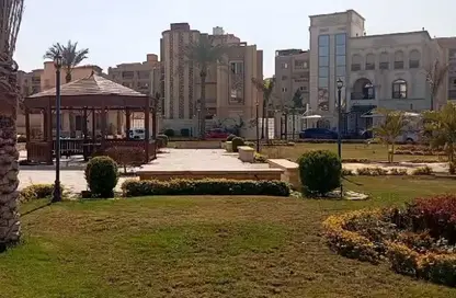 فيلا - 5 غرف نوم - 6 حمامات للبيع في زهرة التجمع - المستثمرين الشمالية - مدينة القاهرة الجديدة - القاهرة