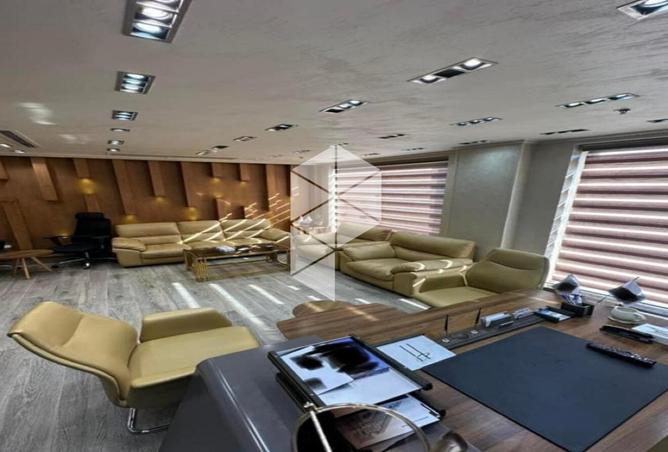 8177973 - Property Image 2