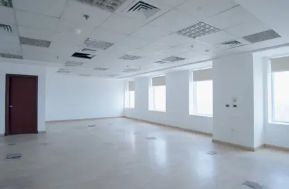 Office Space - Studio - 7 Bathrooms for rent in Emtedad Kornish Al Nile St. - Garden City - Cairo