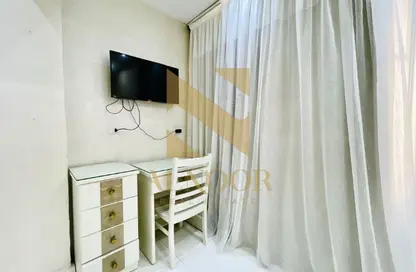 شقة - غرفة نوم - 1 حمام للايجار في شارع الدكتور محمد بدوي - الحي الثاني - مدينة 6 أكتوبر - الجيزة