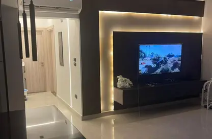 Apartment - 2 Bedrooms - 2 Bathrooms for sale in Mountain View iCity - 5th Settlement Compounds - The 5th Settlement - New Cairo City - Cairo