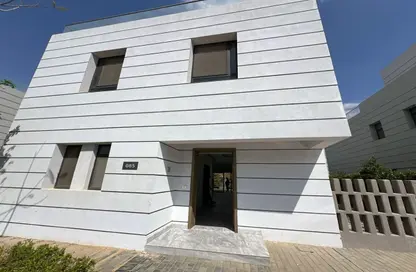 Villa - 4 Bedrooms - 4 Bathrooms for sale in Al Burouj Compound - El Shorouk Compounds - Shorouk City - Cairo
