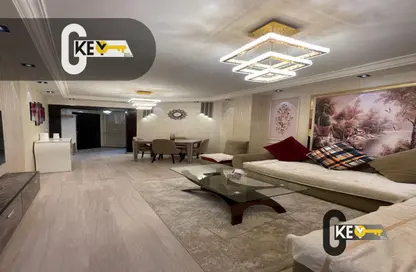 Apartment - 2 Bedrooms - 1 Bathroom for rent in Talaat Mostafa St. - Rehab City Fifth Phase - Al Rehab - New Cairo City - Cairo