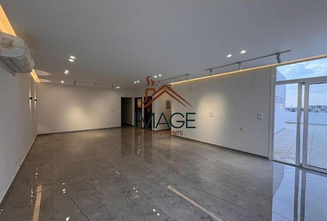 8328044 - Property Main Image