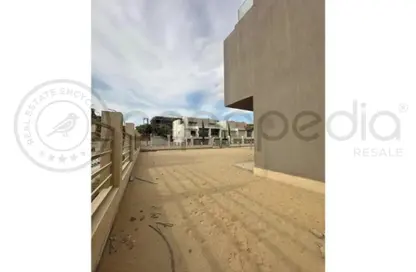 منزل مزدوج - 4 غرف نوم - 4 حمامات للبيع في ساحة الفيلا - فيفث سكوير - التجمع الخامس - مدينة القاهرة الجديدة - القاهرة