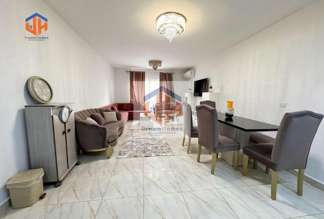 8318110 - Property Image 2