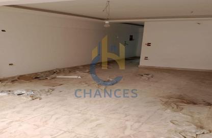 Apartment - 3 Bedrooms - 2 Bathrooms for sale in Thirteenth Sector - Zahraa El Maadi - Hay El Maadi - Cairo