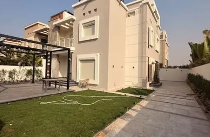 Villa - 4 Bedrooms - 3 Bathrooms for rent in Cairo Festival City - North Investors Area - New Cairo City - Cairo