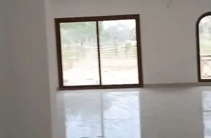 Villa - 5 Bedrooms - 5 Bathrooms for rent in Madinaty - Cairo