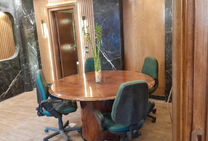 8366631 - Property Image 2