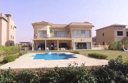Villa - 5 Bedrooms - 4 Bathrooms for sale in Upville - Cairo Alexandria Desert Road - 6 October City - Giza