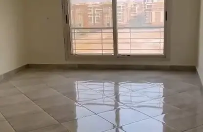 شقة - 3 غرف نوم - 2 حمامات للبيع في حى القرنفل - التجمع الخامس - مدينة القاهرة الجديدة - القاهرة