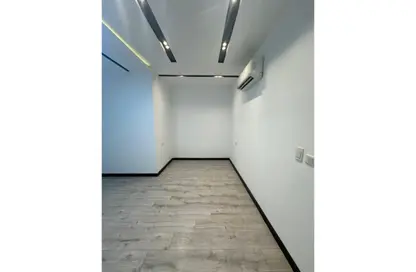 Office Space - Studio - 2 Bathrooms for rent in Arkan Plaza - 26th of July Corridor - Sheikh Zayed City - Giza