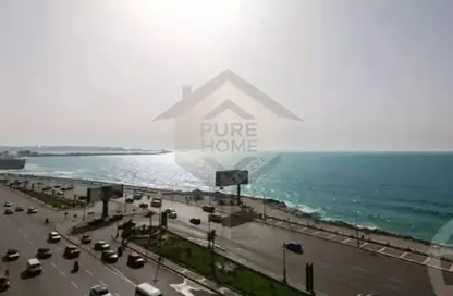 شقة - 3 غرف نوم - 2 حمامات للبيع في طريق الجيش - كامب شيزار - حي وسط - الاسكندرية