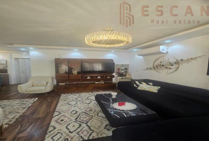 8169940 - Property Image 3