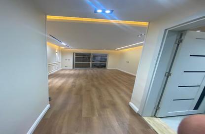Apartment - 3 Bedrooms - 2 Bathrooms for sale in Madinaty - Cairo