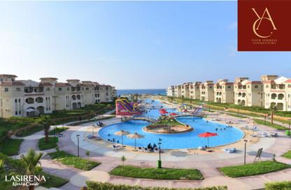 Chalet - 3 Bedrooms - 2 Bathrooms for sale in Lasirena Palm Beach - Al Ain Al Sokhna - Suez