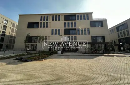 Whole Building - Studio - 1 Bathroom for sale in District 5 - 5th Settlement Compounds - The 5th Settlement - New Cairo City - Cairo