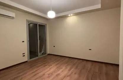 Apartment - 2 Bedrooms - 2 Bathrooms for rent in Palm Hills Village Gate - South Investors Area - New Cairo City - Cairo