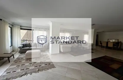 Apartment - 3 Bedrooms - 3 Bathrooms for rent in Street 215 Sharq Degla - Degla - Hay El Maadi - Cairo