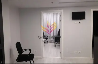 Clinic - Studio - 1 Bathroom for sale in Arkan Plaza - 26th of July Corridor - Sheikh Zayed City - Giza