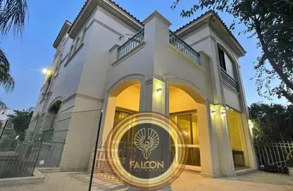 Villa - 7+ Bedrooms - 4 Bathrooms for sale in Al Patio 5 East - El Patio - El Shorouk Compounds - Shorouk City - Cairo Villa - 7+ Bedrooms - 4 Bathrooms for sale in Al Patio 5 East - El Patio - El Shorouk Compounds - Shorouk City - Cairo