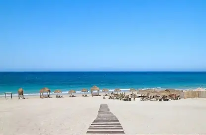 شاليه - 3 غرف نوم - 3 حمامات للبيع في المصيف - راس الحكمة - الساحل الشمالي