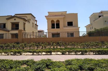 Townhouse - 3 Bedrooms - 4 Bathrooms for sale in Mivida - 5th Settlement Compounds - The 5th Settlement - New Cairo City - Cairo