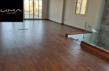 iVilla - 4 Bedrooms - 3 Bathrooms for rent in Area D - Ganoob El Acadimia - New Cairo City - Cairo