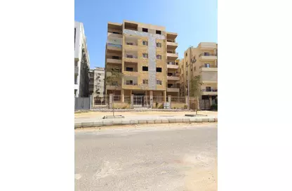 Apartment - 3 Bedrooms - 3 Bathrooms for sale in South Lotus - El Lotus - New Cairo City - Cairo