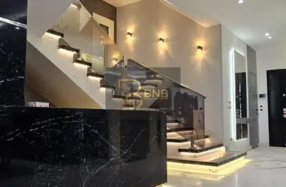 Villa - 5 Bedrooms - 5 Bathrooms for rent in Mountain View Hyde Park - 5th Settlement Compounds - The 5th Settlement - New Cairo City - Cairo