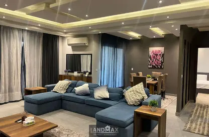 شقة - 2 غرف نوم - 2 حمامات للبيع في فيلدج جيت - المستثمرين الجنوبية - مدينة القاهرة الجديدة - القاهرة