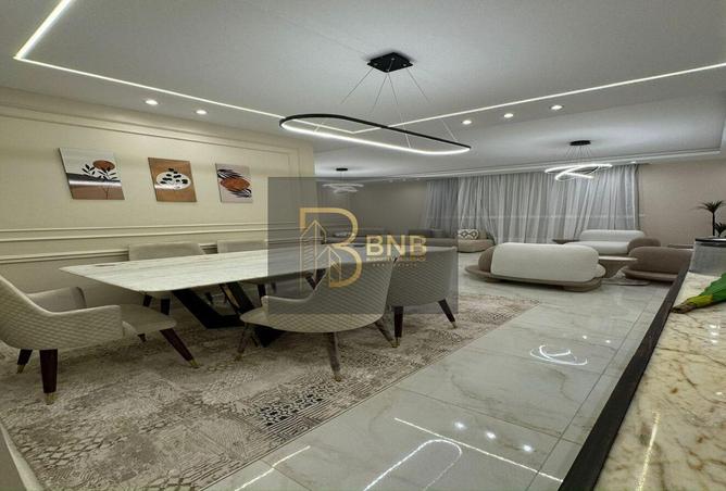 8037141 - Property Image 2