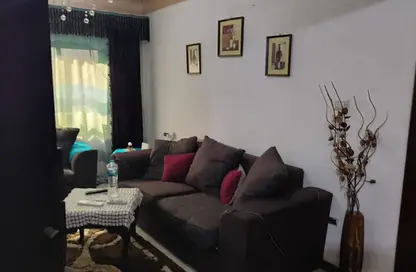 شقة - 3 غرف نوم - 2 حمامات للايجار في شارع المساحه - الدقي - الجيزة