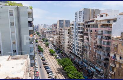Apartment - 3 Bedrooms - 3 Bathrooms for sale in Omar Lotfy St. - Ibrahimia - Hay Wasat - Alexandria