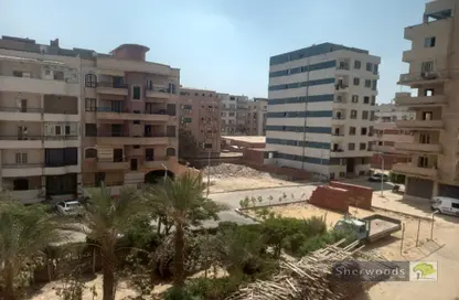 شقة - 3 غرف نوم - 1 حمام للبيع في الهضبة الوسطي - المقطم - القاهرة
