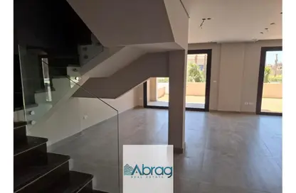 Apartment - 3 Bedrooms - 3 Bathrooms for sale in Village West - Sheikh Zayed Compounds - Sheikh Zayed City - Giza