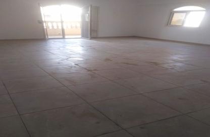 Apartment - 2 Bedrooms - 1 Bathroom for rent in Al Amn Al Aam Compound - The 1st Settlement - New Cairo City - Cairo