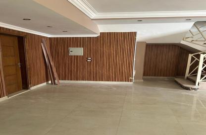 Apartment - 3 Bedrooms - 3 Bathrooms for sale in Al Narges 6 - Al Narges - New Cairo City - Cairo