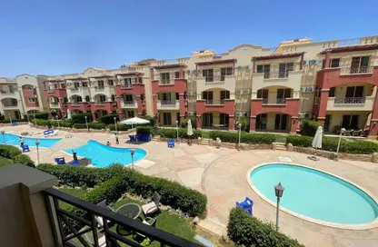 Chalet - 2 Bedrooms - 2 Bathrooms for sale in Lasirena Palm Beach - Al Ain Al Sokhna - Suez