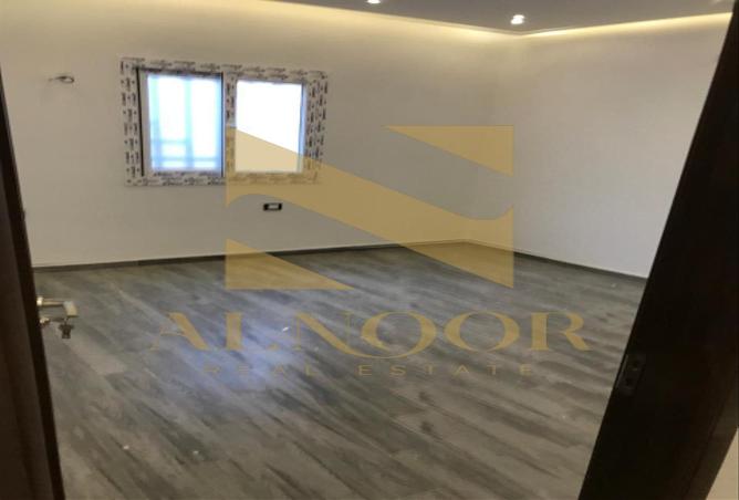 7989364 - Property Main Image